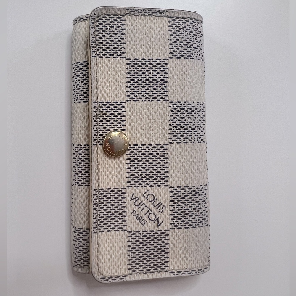 Authentic Louis Vuitton Damier Azur 4 Key Case Holder